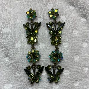 Gorgeous sparkly green earrings